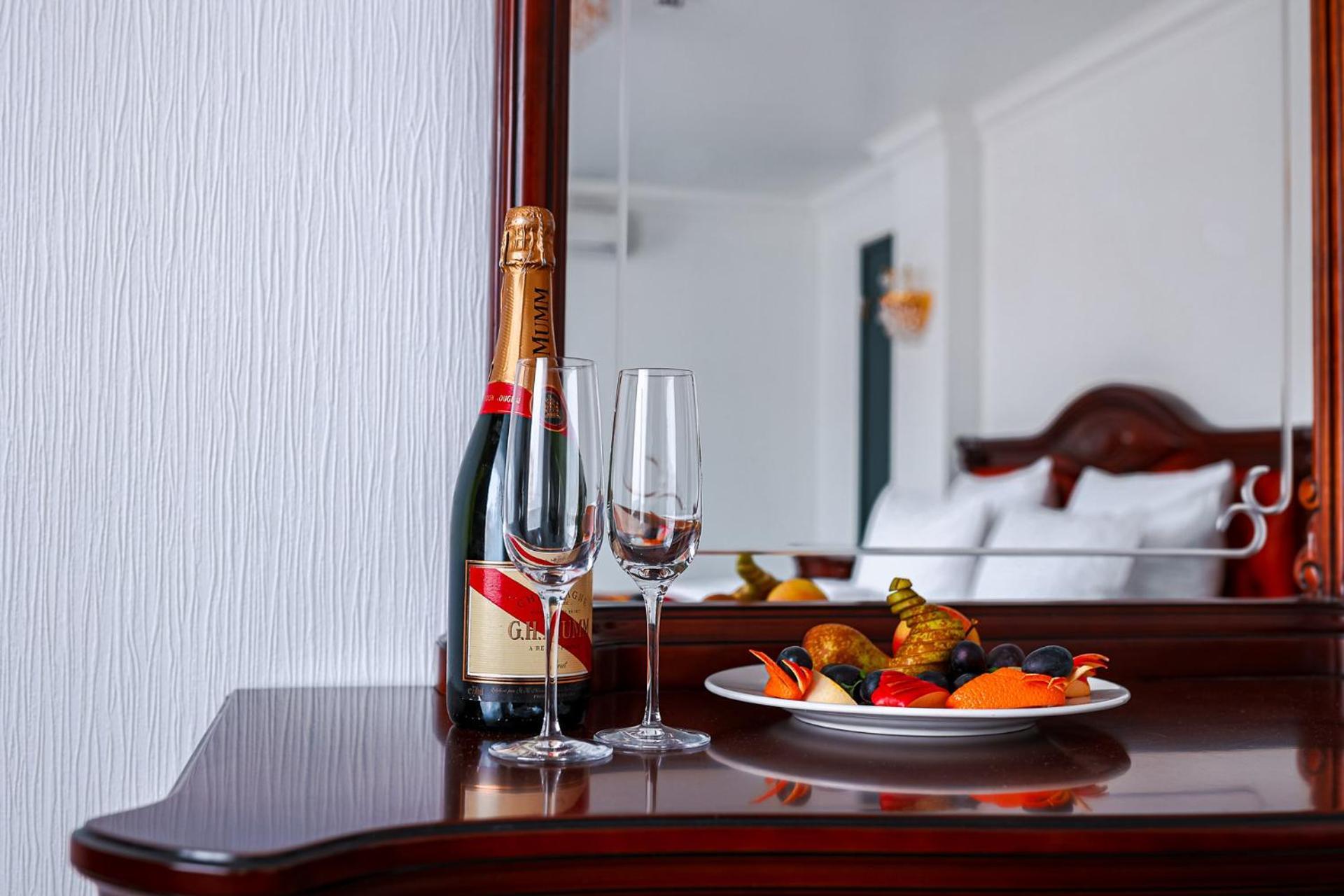 Inger Hotell Narva Buitenkant foto